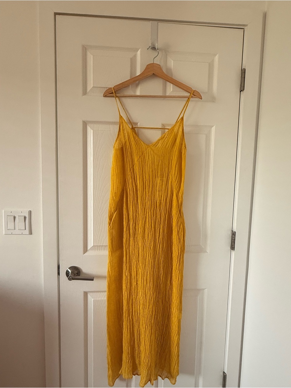 ZARA - Yellow linen Slip Midi Dress with Spaghetti Straps with pockets